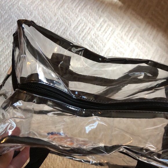 LadyVols see-through Clear zip bag for games - Picture 6 of 8